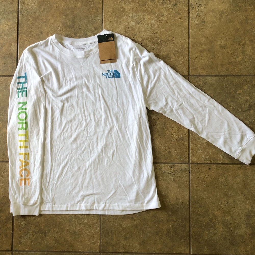 The North Face Long Sleeve woman’s Tee NWT